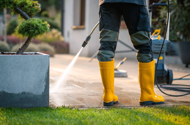 Why Choose Our Certified Pressure Washing Experts for Your Project Needs in Mineral Ridge, OH?
